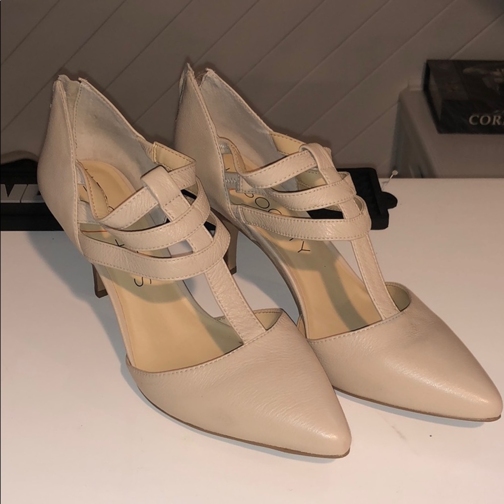 Cream colored Sole Society heels